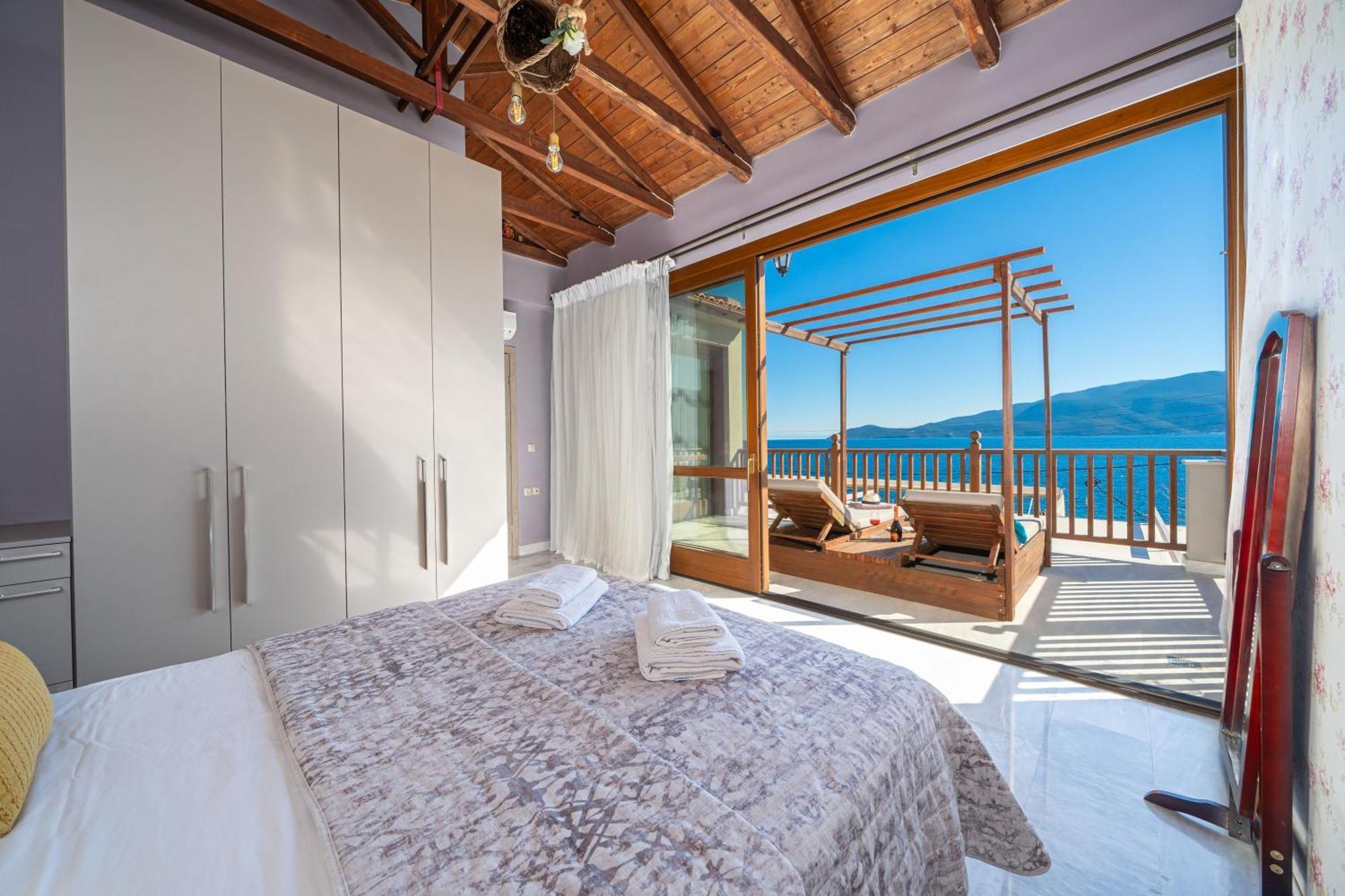 Sea Rock Apartment Айя-Евфимия Экстерьер фото